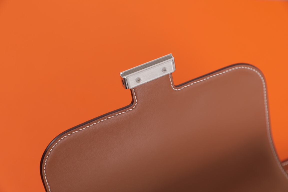 에르메스 콘스탄스18 골드브라운 은장 새들가죽